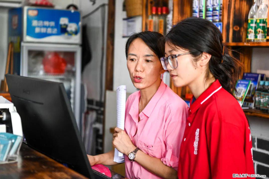 全网追的“扁担女孩”，找了一份暑假工，时薪12元 - 西双版纳生活资讯 - 西双版纳28生活网 bn.28life.com